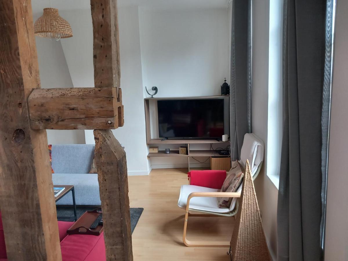 Le Leon Apartment Honfleur Exterior photo
